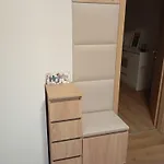 Apartmaji Divji Vrt דירה