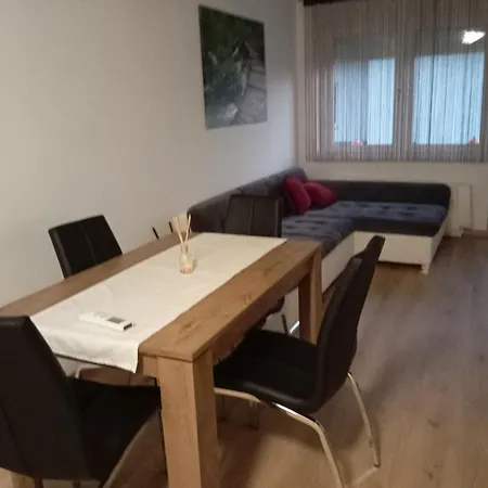 Appartamento Apartmaji Divji Vrt Lendava