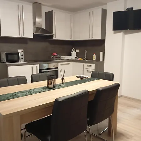 Apartmaji Divji Vrt *